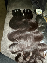 Load image into Gallery viewer, Raw Burmese natural wavy bundle